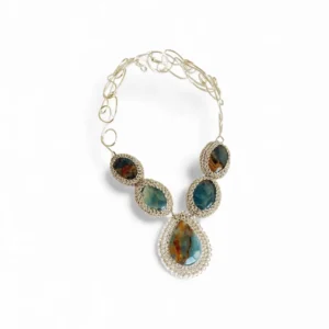 Collar tejido con piedras naturales onix