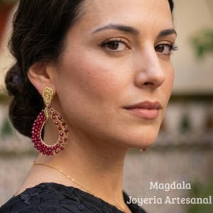 Pendientes Flamencos "Gota de Rocío"–Chapado en Oro y Murano Rojo